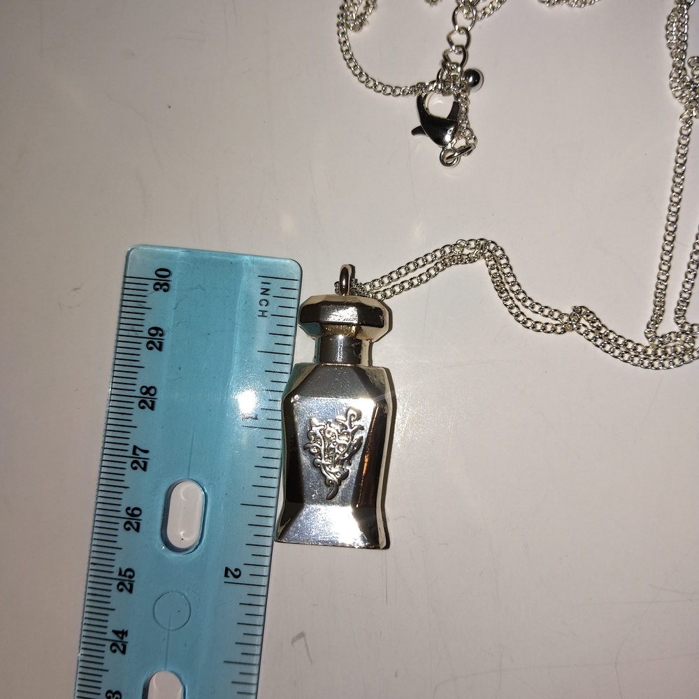 New Younique Brand Silver Vintage-Inspired Perfume Bottle Necklace - Very Heavy - Picture 9 of 12